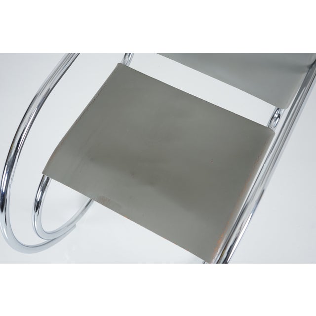 MR20 Tubular Steel Cantilever Chair in Grey Leather by Ludwig Mies van der Rohe for Knoll International, 1970s For Sale - Image 11 of 18