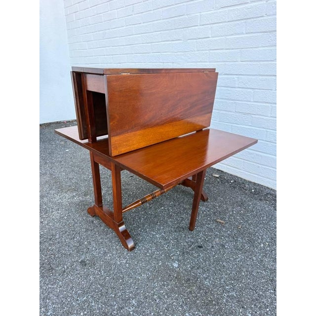 Early 20th Century George III Style Mahogany Two-Tier Drop-Leaf Portable Serving Table For Sale - Image 9 of 16