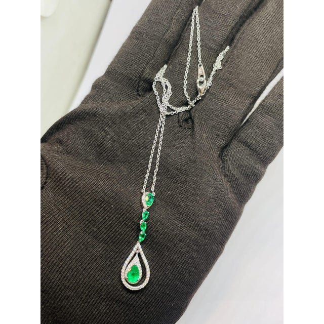 Natural 18k Gold Necklace, 1.31ct Emerald, 0.36ct Diamonds For Sale - Image 9 of 16