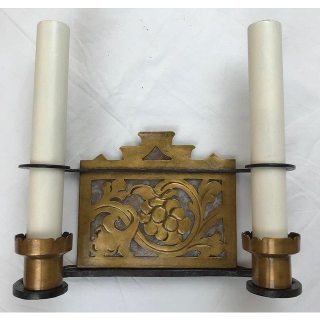 1910s Pair Arts and Crafts Iron, Bronze, and Mica Sconces, Attributed to Oscar Bach For Sale - Image 5 of 12