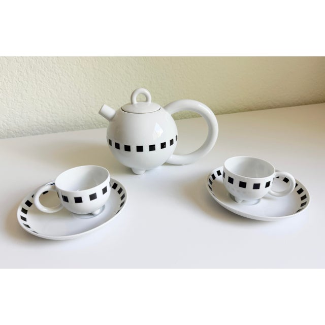 1980s Memphis Tea Set by Matteo Thun for Arzberg Porzellan, Germany - Set of 5 For Sale - Image 11 of 15
