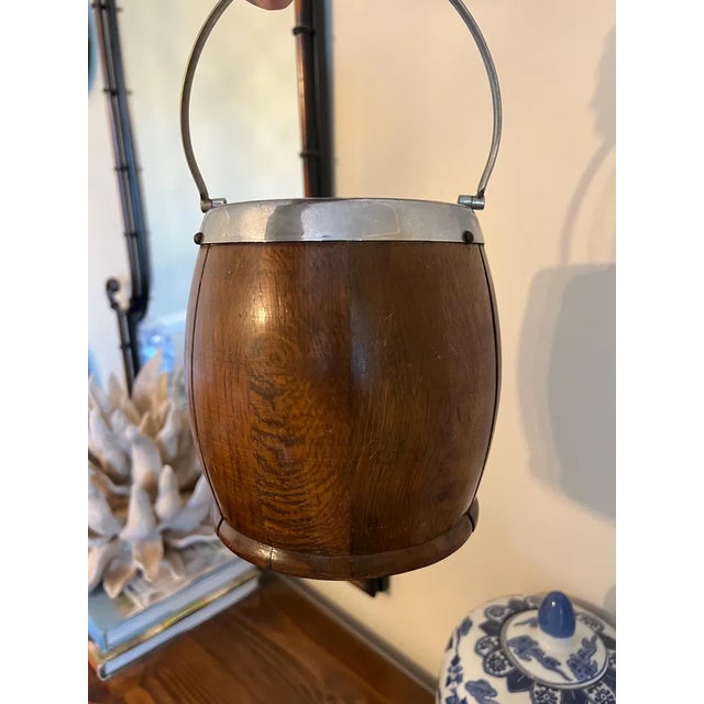 1930s Antique English Oak Biscuit Barrel With Silver Shield Crest and Porcelain Liner For Sale - Image 5 of 11