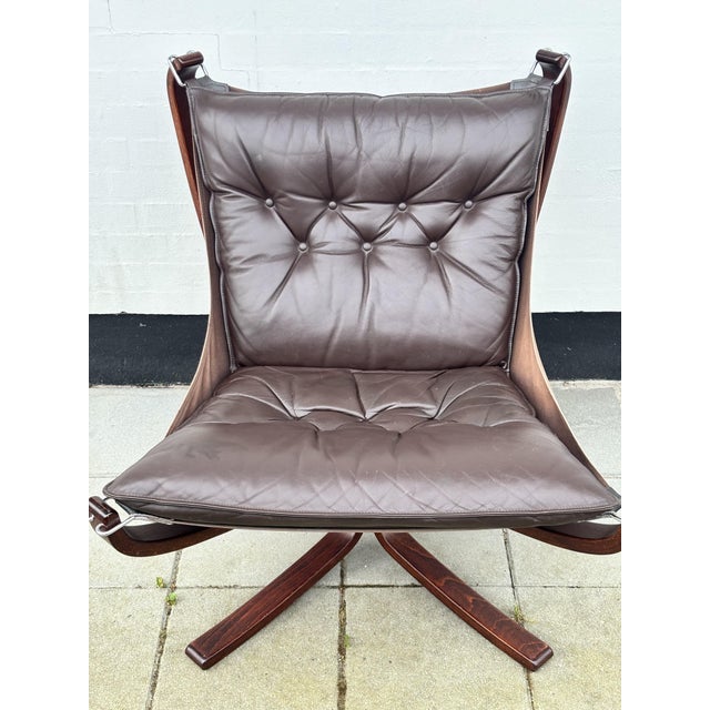 Vintage Falcon Chair by Sigurd Ressell for Vatne Møbler, 1970s, in Very Good conditions. Designed 1970 to 1979 This piece...