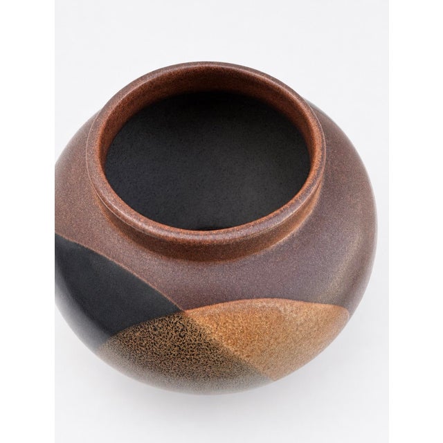 Mid-Century Modern Robert Maxwell Mid-Century Studio Pottery Vase For Sale - Image 3 of 10