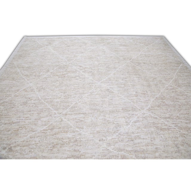 21st Century Modern Moroccan Wool Style Rug 9'9"x14'7" For Sale In Houston - Image 6 of 7