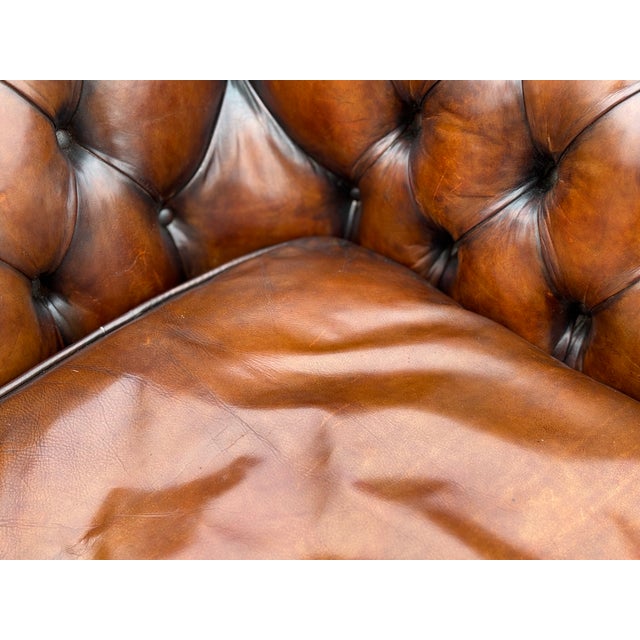 Antique Victorian Chesterfield Three-Seater Sofa in Brown Leather, 1890 For Sale - Image 9 of 12