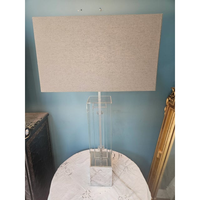Mid 20th Century Vintage Lucite and Chrome Table Lamp For Sale - Image 5 of 12