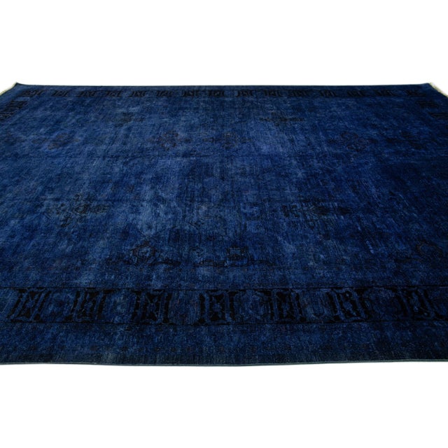 2010s 2010s Oversize Transitional Handmade Wool Rug in Blue For Sale - Image 5 of 7