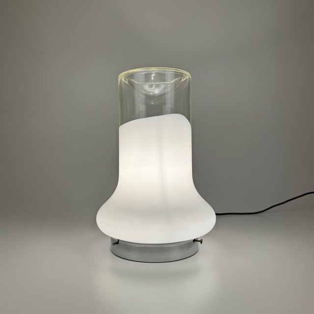 Silver Mid-Century Modern White and Clear Murano Glass Table Lamp attributed to Roberto Pamio for Leucos, Italy, 1970s For Sale - Image 8 of 8