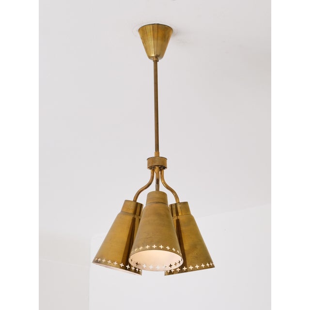 This very rare pendant light was produced by Einar Backström in Sweden in the 1950s. The sculptural fixture is crafted in...