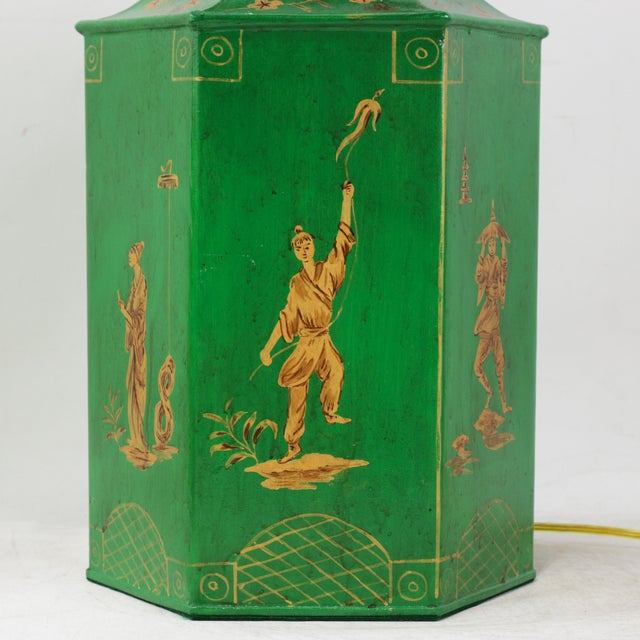 Metal Pair of Vintage British Chinoiserie Green and Gold Hexagonal Hand-Painted Tole Tea Jar Table Lamps For Sale - Image 7 of 13