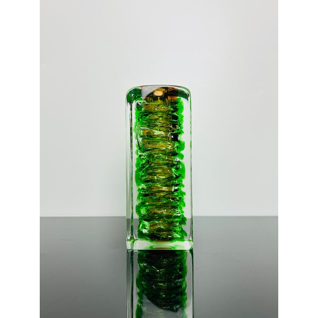 Model 6860/18 Topaz and Uranium Art Glass Vase by František Vízner for Škrdlovice, Czechoslovakia, 1960s For Sale - Image 4 of 14