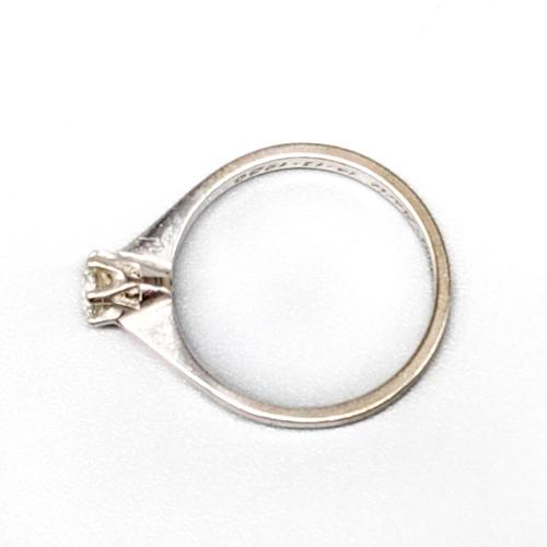 18 Karat White Gold with Diamond For Sale - Image 3 of 4