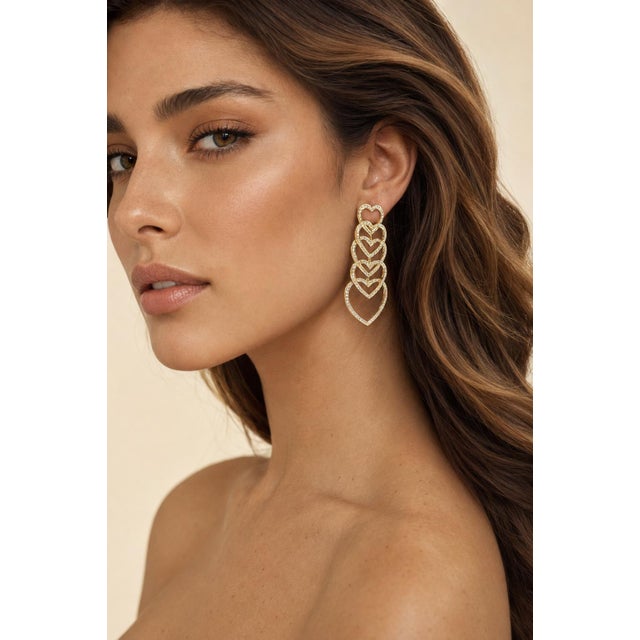 1990s Pair of 18k Gold Diamond Heart Cascade Chandelier Earrings, 3 Carats For Sale - Image 13 of 13