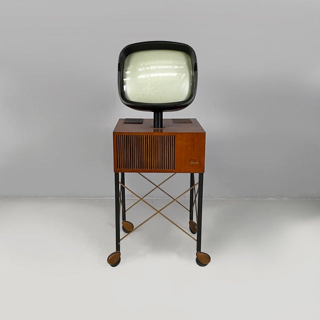 Italian mid-century modern television 1718 by Sergio Berizzi, Cesare Buttè and Dario Montagni for Phonola, 1957 Model 1718...