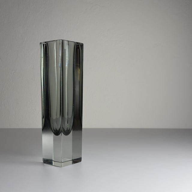 Sommerso Gray Murano Glass Vase, 1970s For Sale - Image 4 of 18
