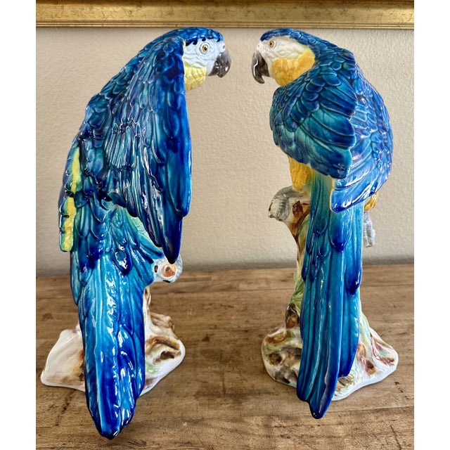 1980s Pair of Large 1980s Italian Hand Painted Porcelain Macaw Parrot Bird Sculptures For Sale - Image 5 of 12