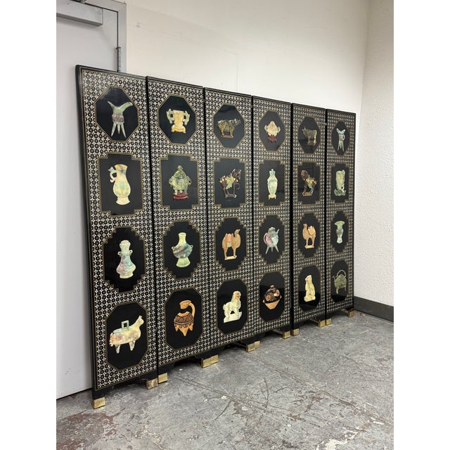 Chinese Chinese Mother-of-Pearl “Hundred Antiques” Six Panel Screen For Sale - Image 3 of 12