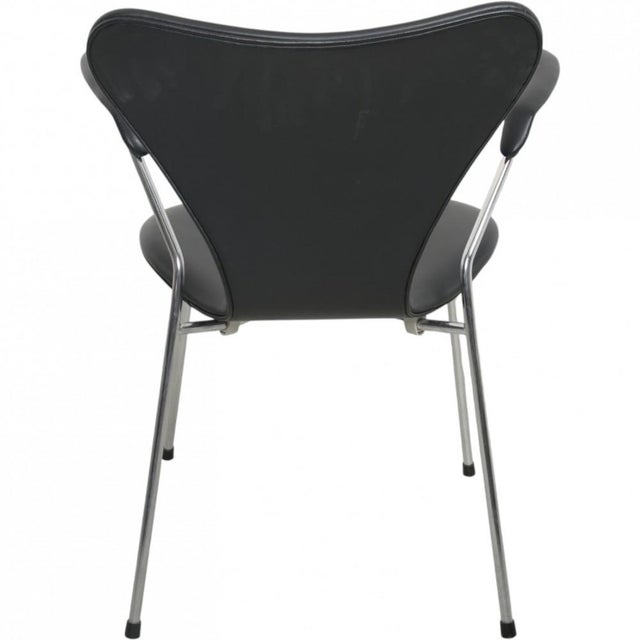Animal Skin Seven Armchairs in Black Leather by Arne Jacobsen, 1990s, Set of 5 For Sale - Image 7 of 18