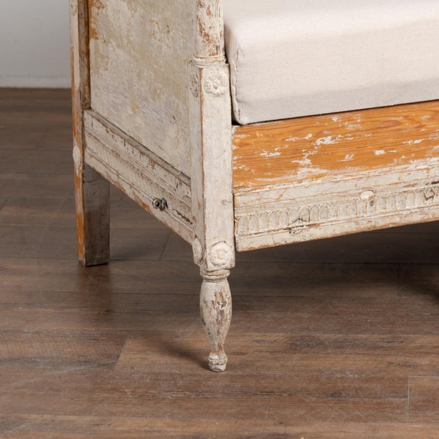 Light Gray 19th Century Swedish Gustavian Original Gray Painted Pine Bench For Sale - Image 8 of 17