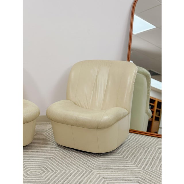 Vintage Cream Leather MCM Postmodern Swivel Glider Chair Pair 28" Wide For Sale - Image 13 of 15