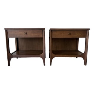 Pair of Mid Century Modern Broyhill Brasilia Walnut Nightstands For Sale