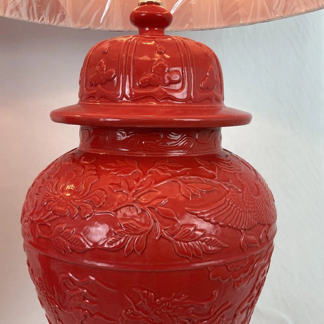 1960s 1960s Vintage Large Coral Porcelain Ginger Jar Lamps With Shades - a Pair For Sale - Image 5 of 12