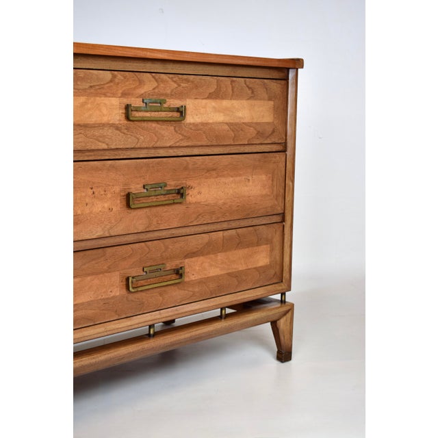 1960's Walnut Banded Commodes Chests of Drawers, Pair For Sale - Image 11 of 12