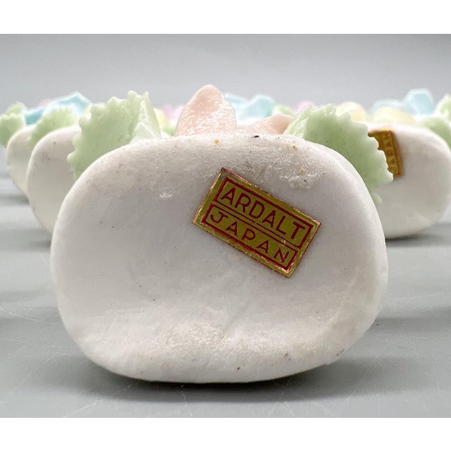 Set of 18 Vintage Ardalt Porcelain Floral Place Card Holders – Pastel Flowers – Spring Entertaining / Cottagecore / Romantic Tabletop For Sale - Image 9 of 14