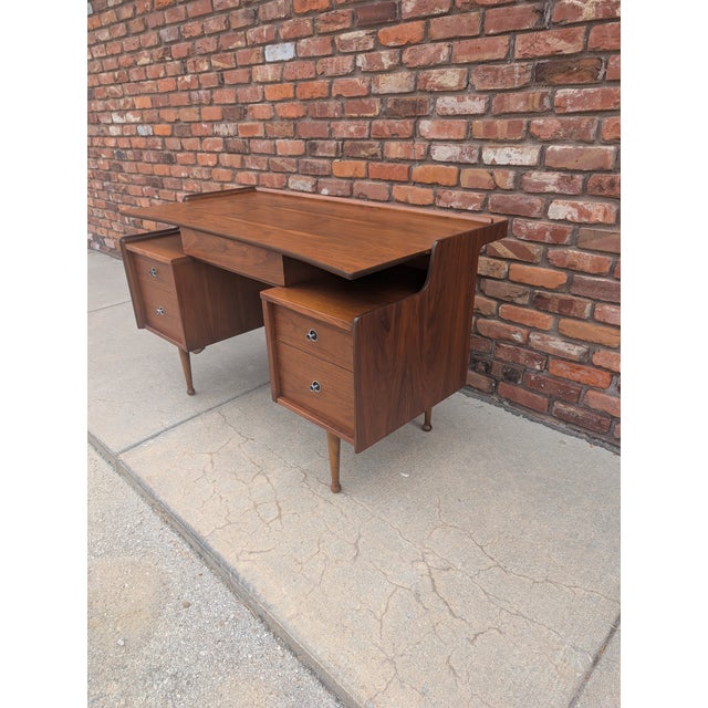 1960s Mid-Century Modern Mainline by Hooker Desk For Sale - Image 13 of 15