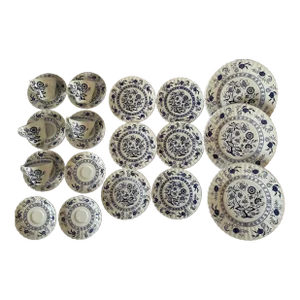 Vintage J & G Meakin Classic White Blue Nordic Dinner Pieces- 24 Pieces