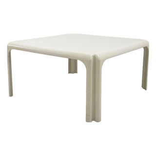 White Arcadia Coffee Table by Vico Magistretti for Artemide, 1970s For Sale