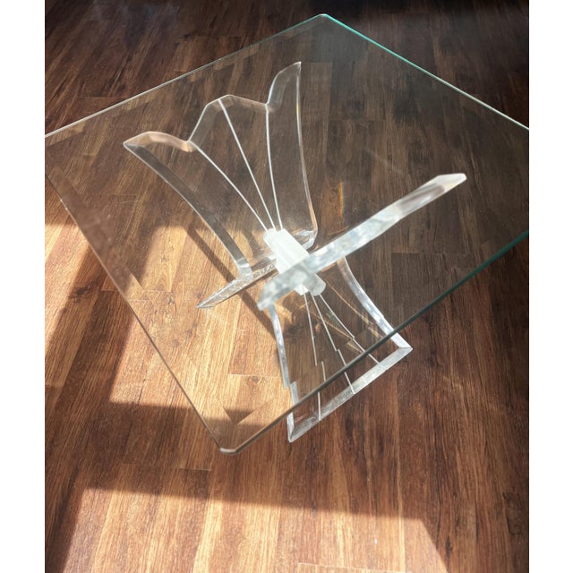 Transparent Vintage 1970s Lucite Butterfly End Table – Hollywood Regency MCM For Sale - Image 8 of 10
