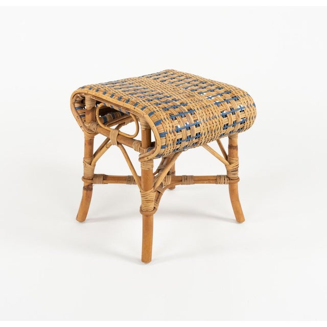 Midcentury amazing stool ottoman or side table in bamboo and rattan. Made in Italy in the 1960s.