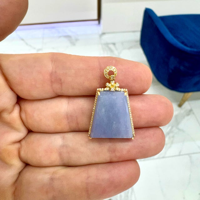 18k Yellow Gold 18.40ct Purple Burmese Jadeite Jade Halo Diamond Charm Pendant For Sale In Houston - Image 6 of 7