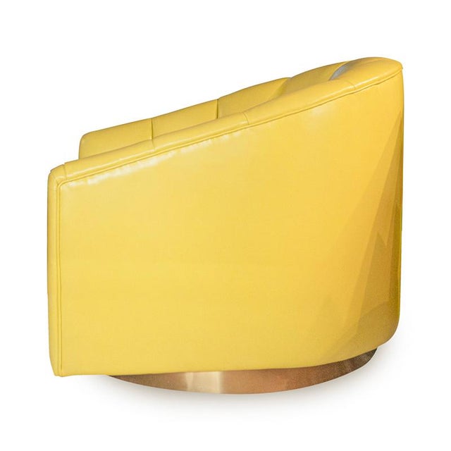 Mid-Century Modern Italian Style Leather Swivel Chair For Sale - Image 3 of 9