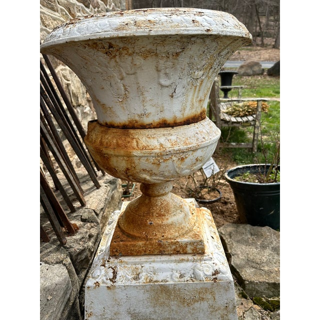 Victorian Late Victorian Washington Iron Works Cast Iron Urn For Sale - Image 3 of 12