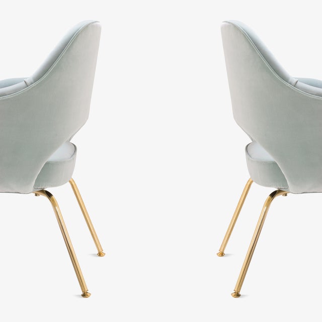 Original Saarinen Executive Arm Chairs Restored in Mint Velvet, Custom Gold Edition - Set of 6 For Sale In New York - Image 6 of 9