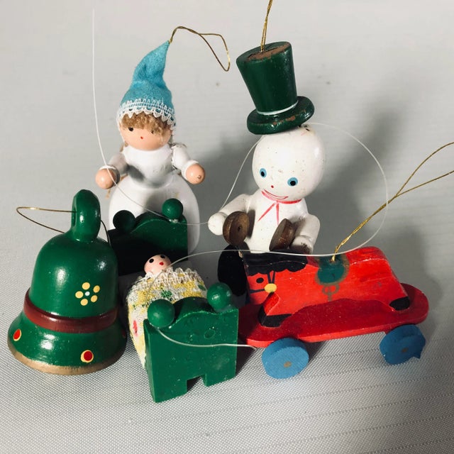 Mid-Century Modern Vintage Brinn's Wooden Christmas Ornaments - Set of 5 For Sale - Image 3 of 4