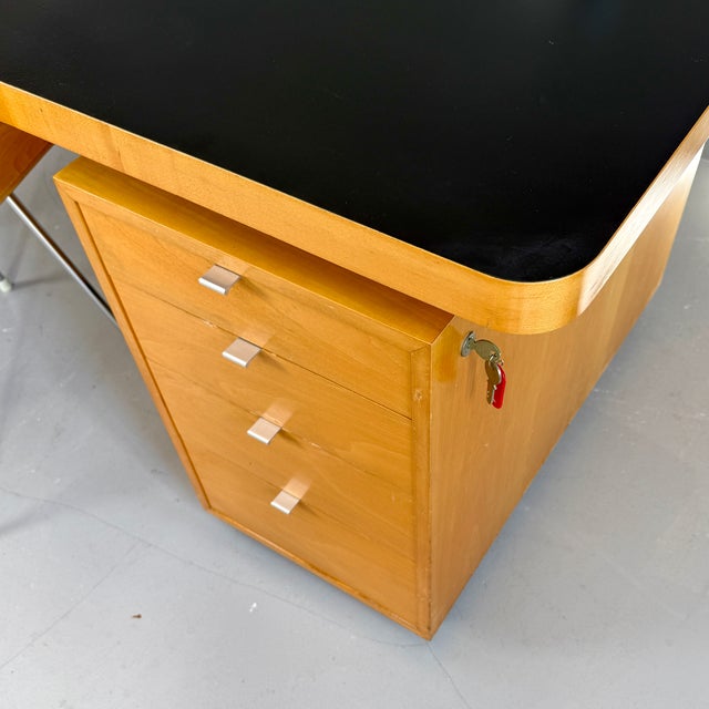 1940s Desk with Frame by Marcel Breuer for Wohnbedarf, 1940s, Set of 2 For Sale - Image 5 of 13