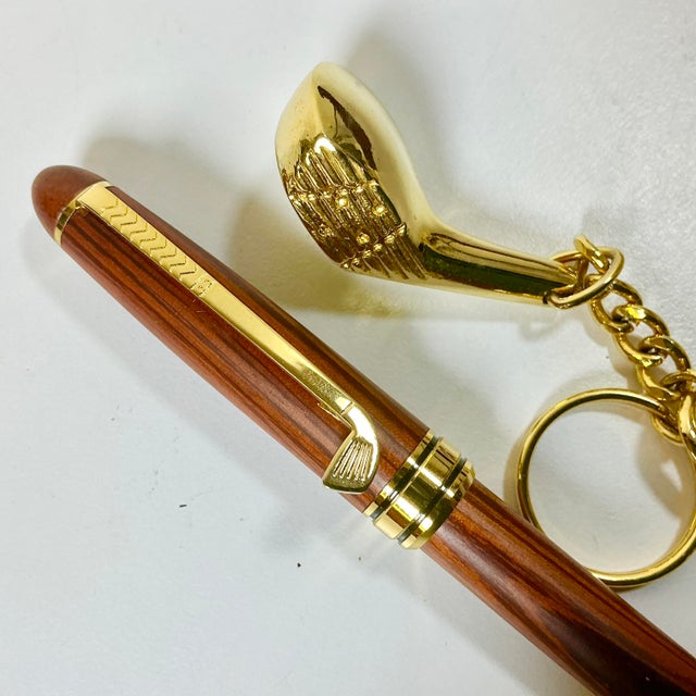 Burnt Umber 1980s Americana Boho Chic Golf Club Themed Wood Pen and Key Chain Boxed Set For Sale - Image 8 of 12