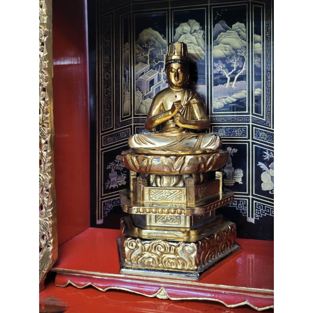 Black Antique Meiji/Taisho Japanese Lacquer & Gilt Butsudan Shrine With Dainichi Nyorai Buddha For Sale - Image 8 of 15
