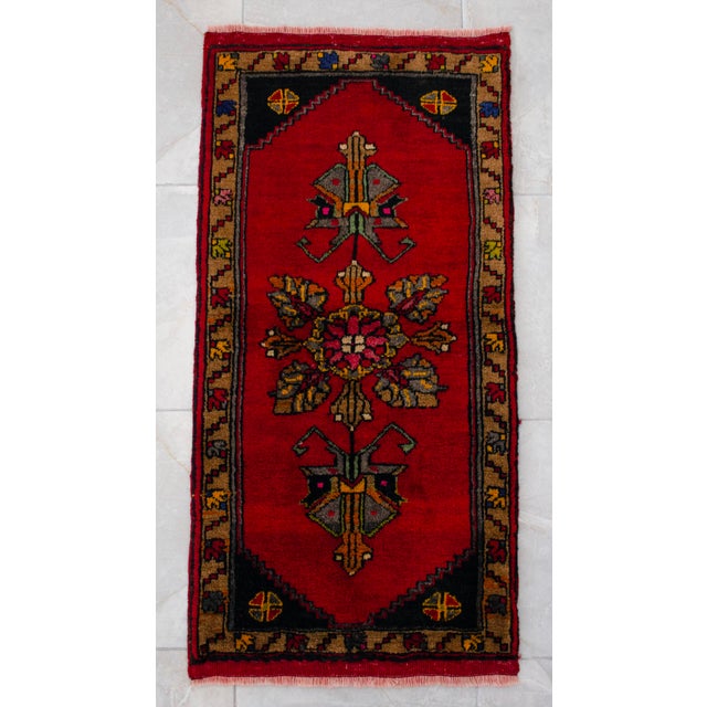 1960s Hand Knotted Small Turkish Rug. Organic Wool 1960's Entryway Decor DoorMat, Accent Rug - 22'' X 44'' For Sale - Image 5 of 12