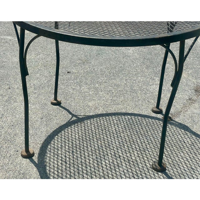 Mid 20th Century Woodard Wrought Iron Small Round Occasional Side Garden Patio Table Mesh Top For Sale - Image 4 of 12