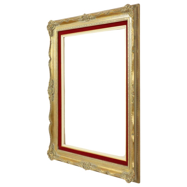 Vintage Baroque Style Gilt Frame in Red Velvet For Sale - Image 18 of 18