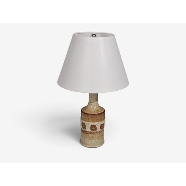1960s Danish Modern Søholm Stentøj, Dotted Table Lamp, Beige Glazed Stoneware For Sale - Image 4 of 10