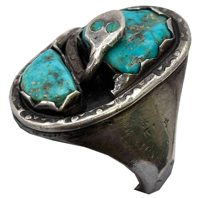 1960s 1960s Southwestern Sterling Silver Turquoise Size 10 Zuni Snake Ring by Effie Calavaza For Sale - Image 5 of 6
