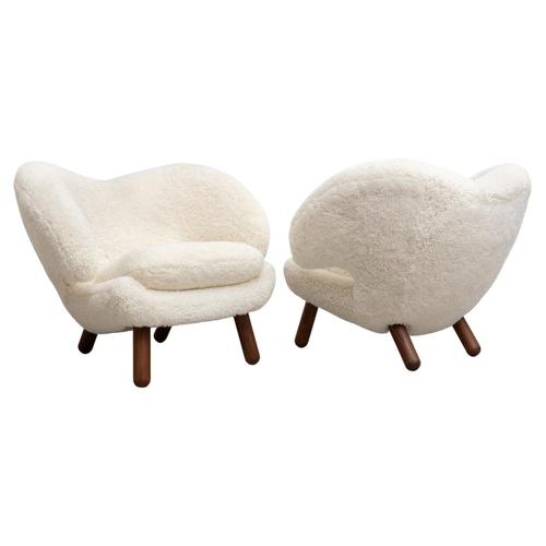 Pelican Chairs in Sheepskin by Finn Juhl, 2000s, Set of 2 For Sale - Image 14 of 14