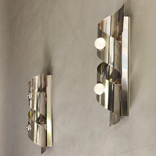 1960s Italian Space Age Spiral Wall Lights, 1960s, Set of 2 For Sale - Image 5 of 8