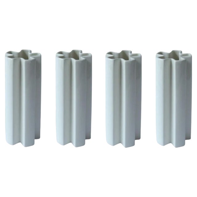 Medium White Ceramic KYO Star Vases by Mazo Design, Set of 4 For Sale
